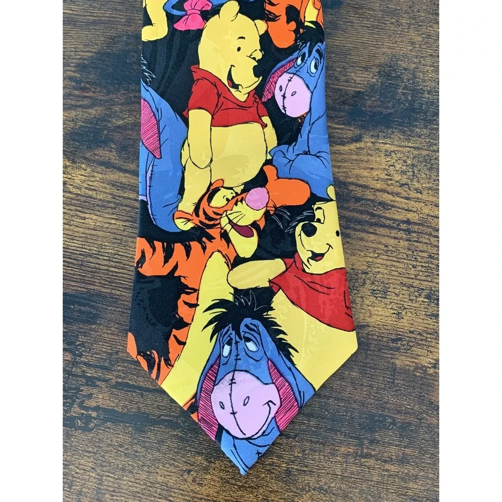 Vintage Disney Winnie The Pooh Tigger Eeyore Piglet Neck Tie 56